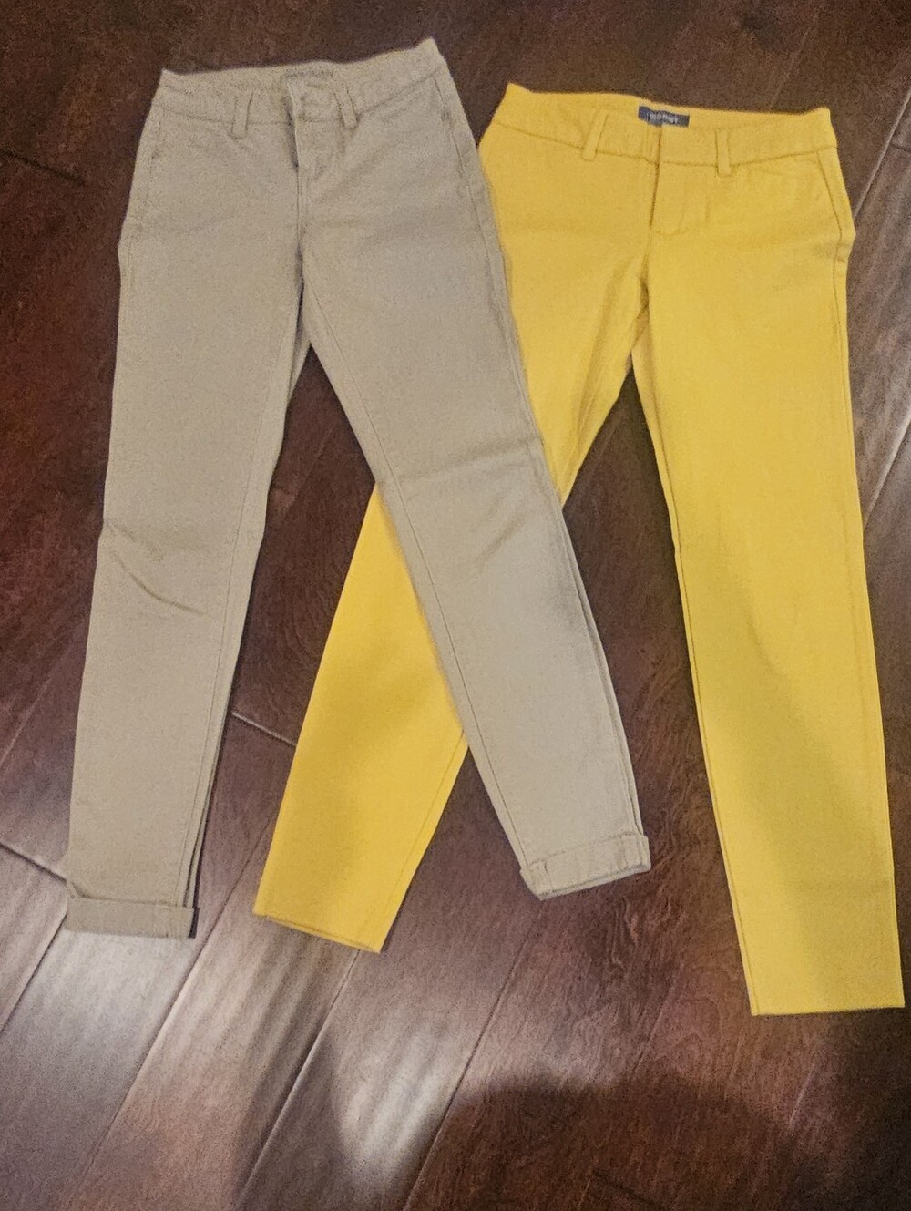 Old Navy Slim Fit Pants in Yellow and Green Stretchy Casual Wear